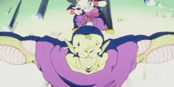 Piccolo se coloca à frente de Gohan para protegê-lo do ataque de Nappa