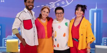 Ícaro Silva, Letícia Colin, Paulo Mathias Jr. e Geovanna Tominaga no cenário do especial da TV Globinho
