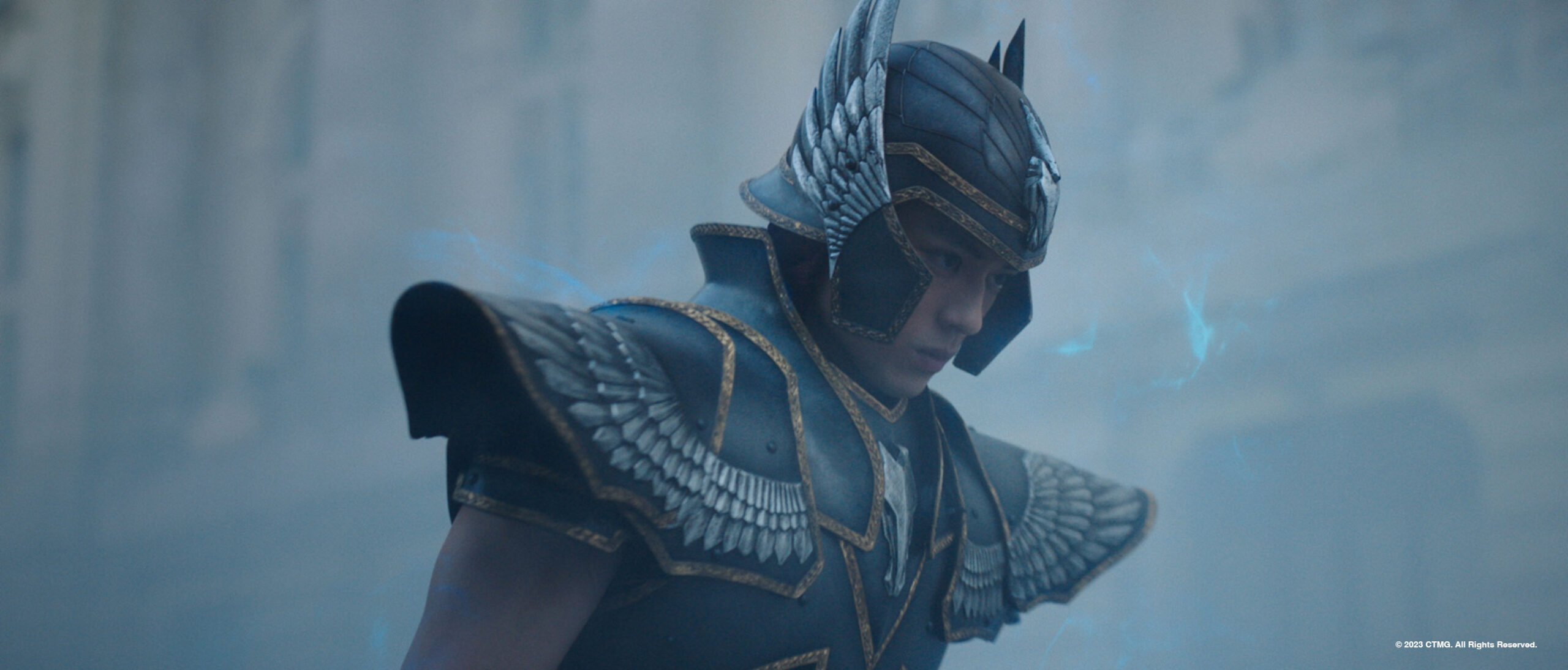 Seiya com armadura de Pégaso no filme live-action