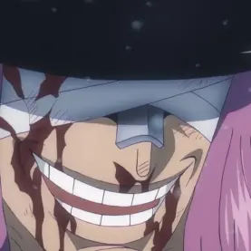 Loki sorrindo, com os olhos enfaixados e um capacete de chifres, no anime One Piece.