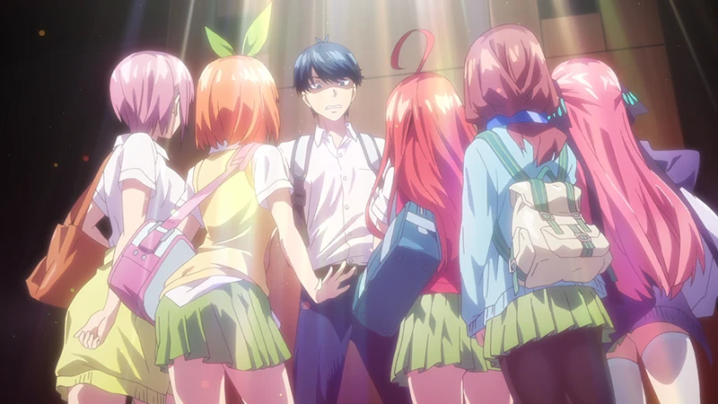 The Quintessential Quintuplets exemplifica a configuração romântica conhecida como harém.